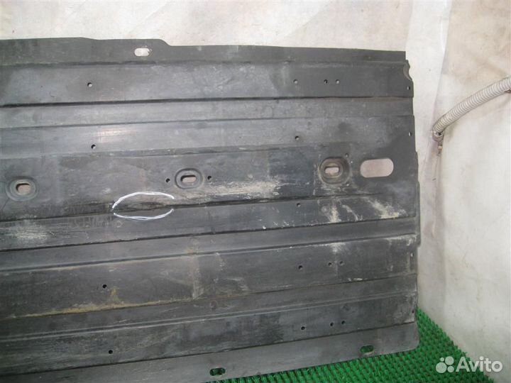 Защита днища правая Subaru Legacy/ Outback BM/B14