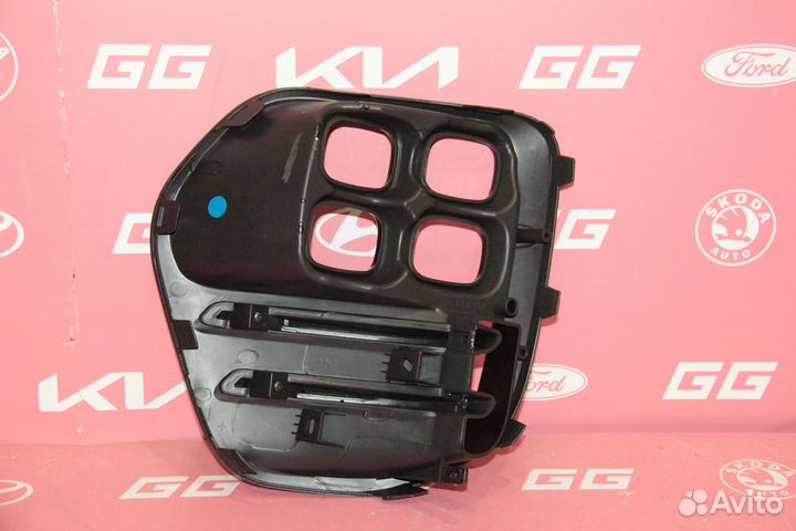 Рамка птф LED правая Kia Sportage 15-18 год