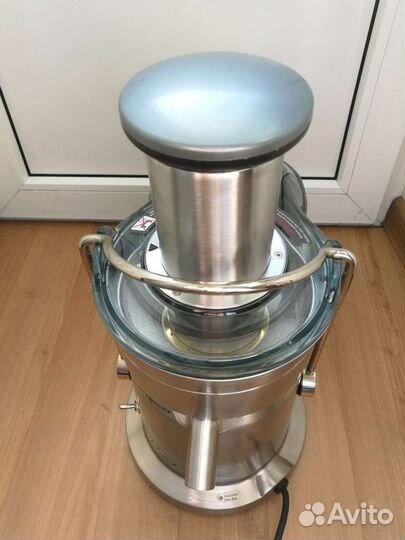 Соковыжималка Bork S800