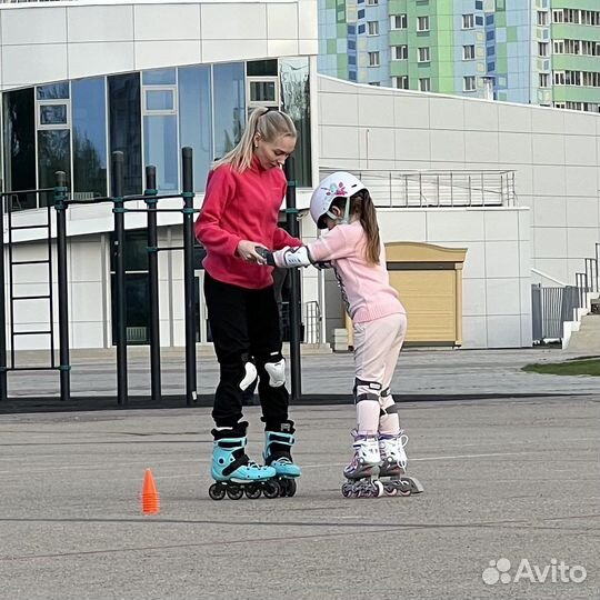 Тренер по катанию на роликах