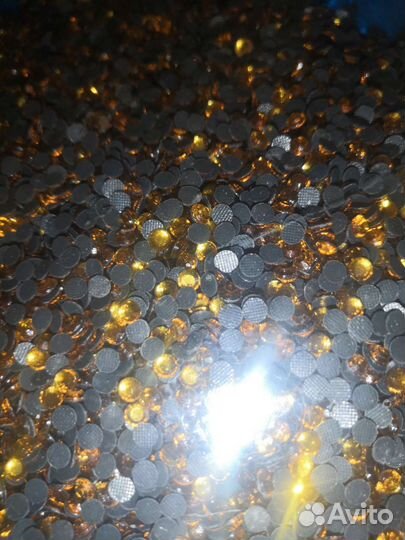 Стразы горячей фиксации