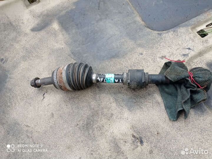 Привод левый Camry 50