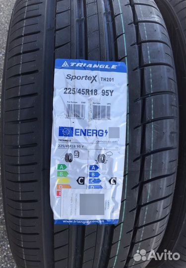 Triangle EffeXSport TH202 225/45 R18 и 255/40 R18 95Y