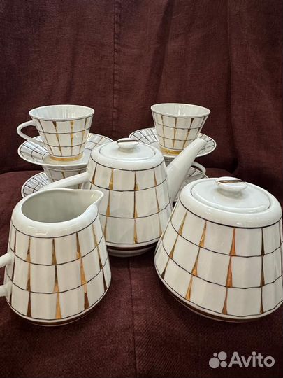 Сервиз чайный Золотая клетка. СССР 1951-1961