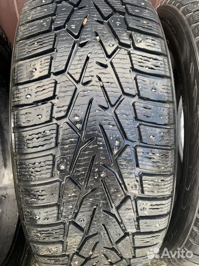 Nokian Tyres Hakkapeliitta 7 215/55 R17 98T