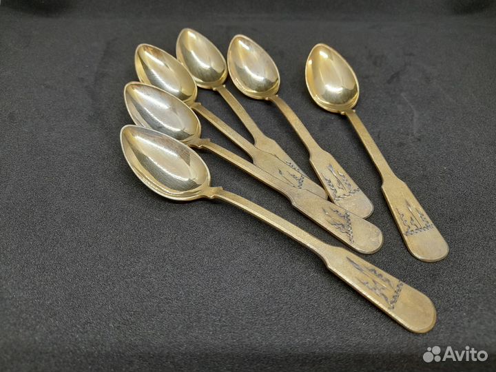 Набор серебряных чайных ложек