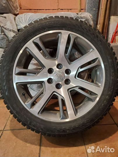 Nokian Tyres Hakkapeliitta 9 SUV 285/45 R22 114T