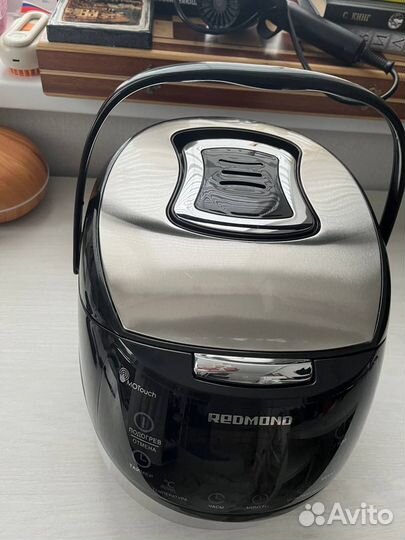 Мультиварка Redmond RMC-70