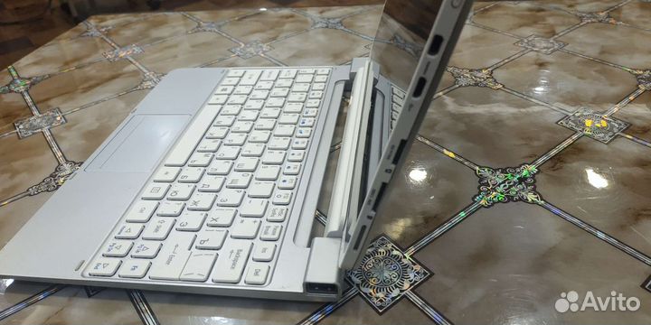 Планшет нетбук