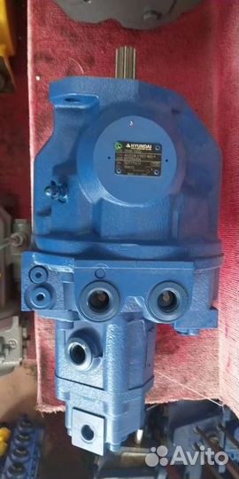 Гидравлический насос Hyundai R55