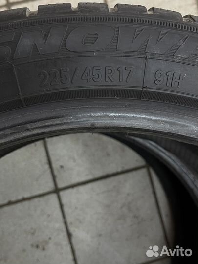 Toyo Snowprox S954 225/45 R17