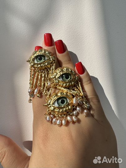 Брошь Schiaparelli