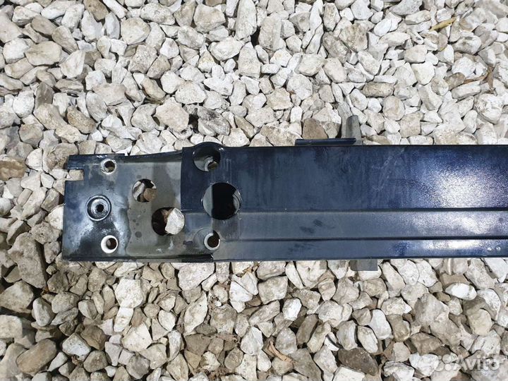 Усилитель переднего бампера Volvo XC90 Вольво