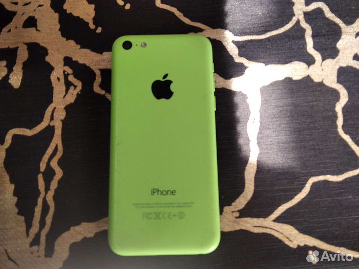 Телефон iPhone