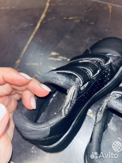 Кроссовки adidas 29