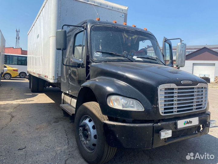 Freightliner M2, 2004