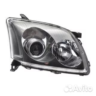 Фара левая и правая Toyota Avensis 2003-2005