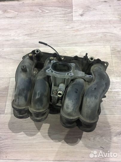 Коллектор впускной Mercedes-Benz C-Class W202