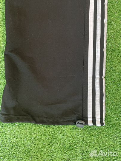 Широкие штаны adidas