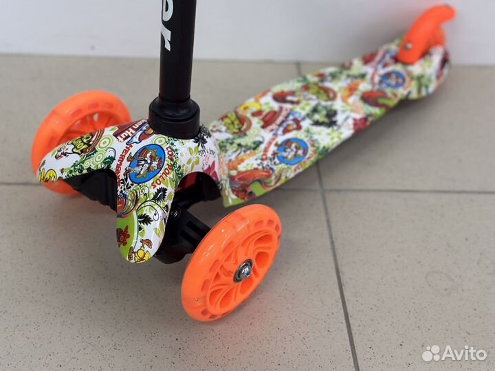 Самокат трехколесный Mini новый