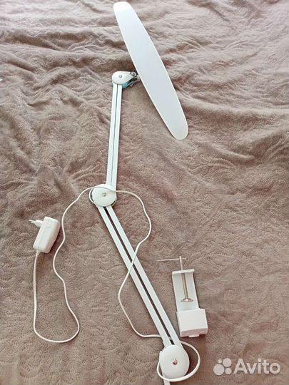 Лампа для наращивания ресниц бестеневая