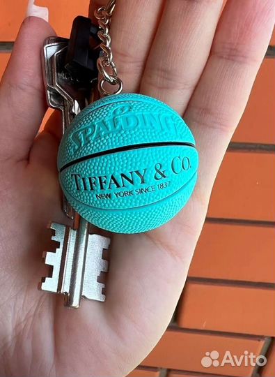 Брелок в стиле Tiffany&Co баскетбольный мяч
