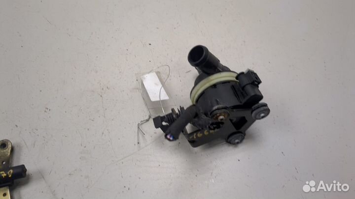 Насос водяной Chevrolet Volt, 2017