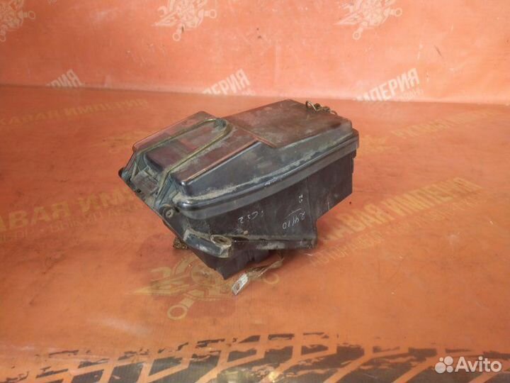 Блок предохранителей внешний Mercedes-Benz 190 E