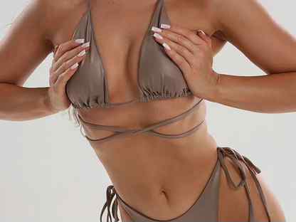 Асылып жатқан