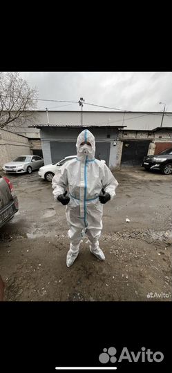 Защитный малярный костюм комбинезон