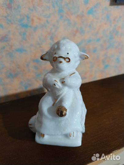 Фарфоровые статуэтки