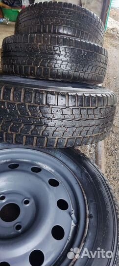 Dunlop SP Winter Ice 01 185/65 R15 88T