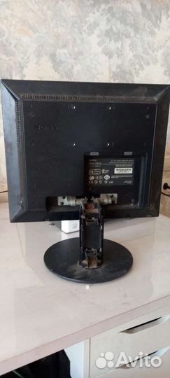 Монитор sony SDM- S73