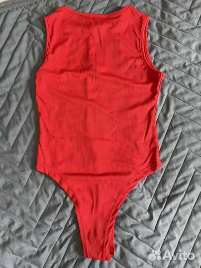 Боди красный в рубчик xs