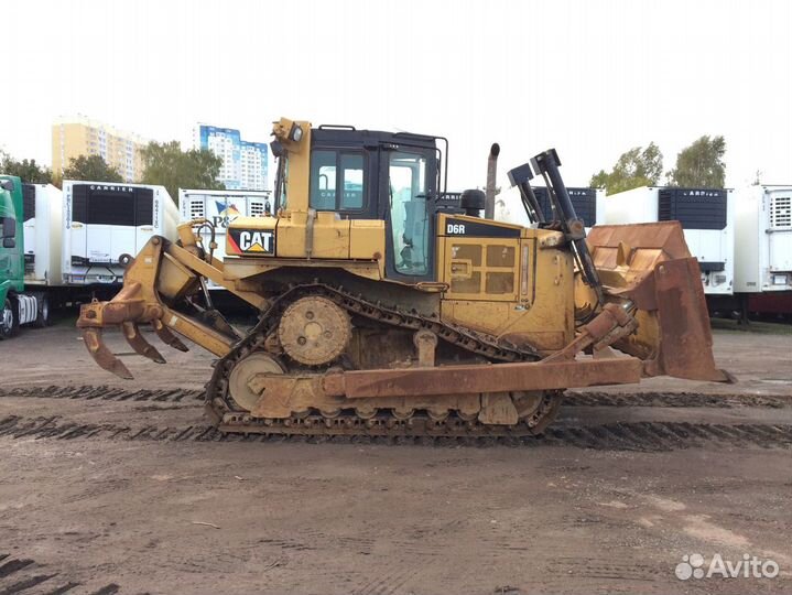 CAT D6R, 2011
