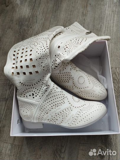 Сапоги кожаные новые