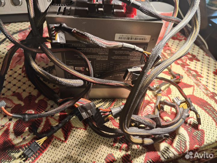 Блок питания Thermaltake TR2 RX 650W нерабочий