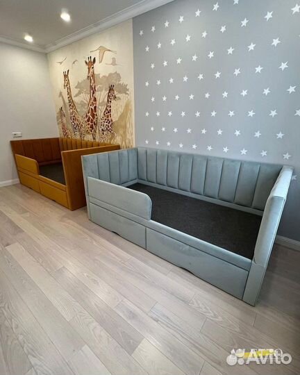 Детская кровать с мягкими бортиками