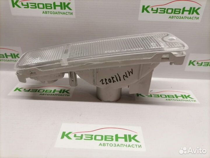 Поворотник передний Mitsubishi