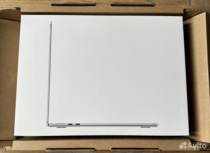 MacBook Air 13 M3(8/10) /8/512 Silver новый