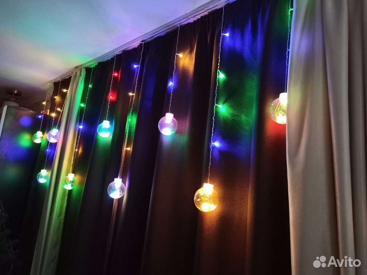 Гирлянда светодиодная новогодние шары штора LED