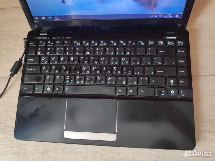 Нетбук Asus eee PC 1215n