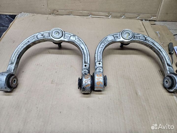 Рычаг передний верхний на mercedes ML 164