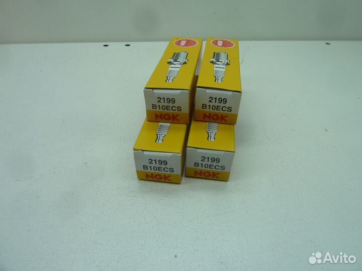 Honda/KTM/Suzuki/Yamaha Свеча зажигания NGK