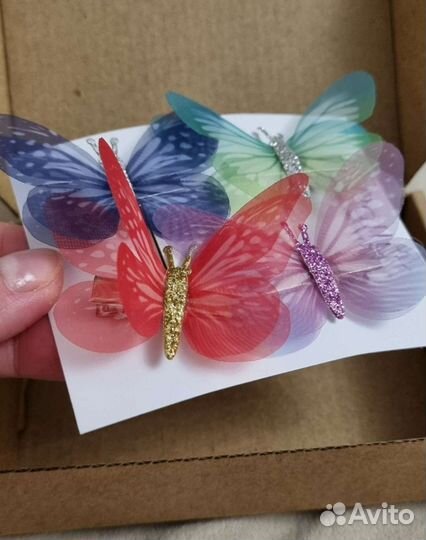 Заколочки бабочки