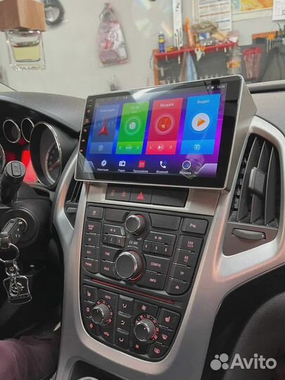 Магнитола Opel Astra H 2004-2009