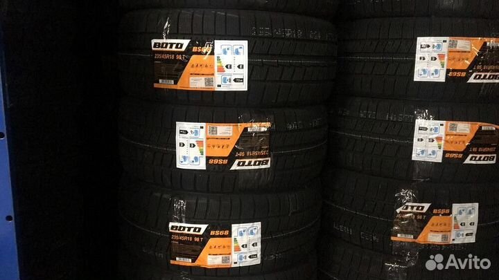 Boto BS68 235/45 R18 98T