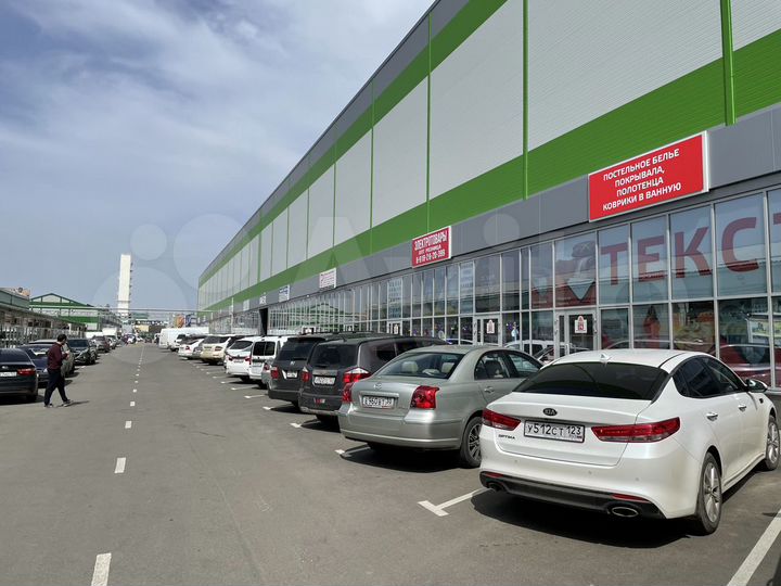 Торговое помещение, 72 м² + склад 36м2