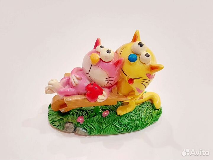 Статуэтка коты