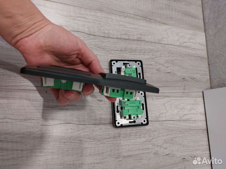 Розетки и выключатели